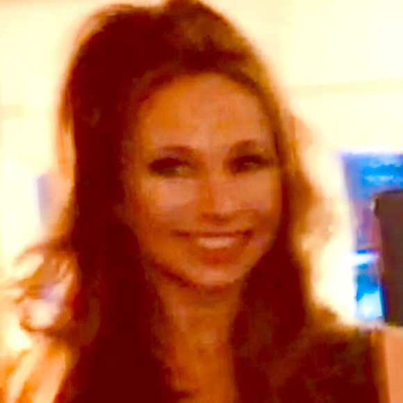 Meet your Posher, T - Picture 1 of 1